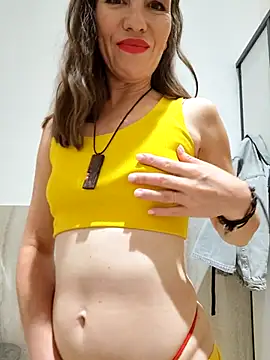 pure_elena live cam on StripChat