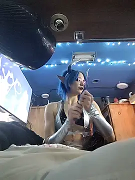 LunikaCorpse666 live cam on StripChat