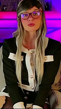 Kittychatte live cam on StripChat