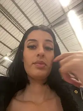 Catmila94 live sex cam