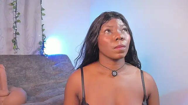 Elena_Taylor live cam on StripChat