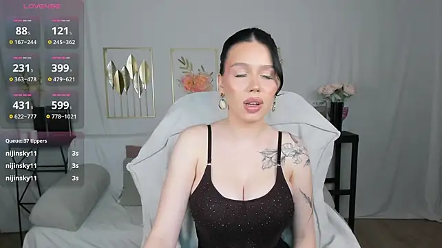 mistress_of_hearts live sex cam