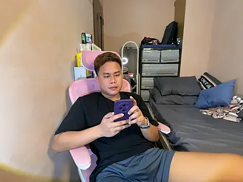 MHART-12 live cam on StripChat