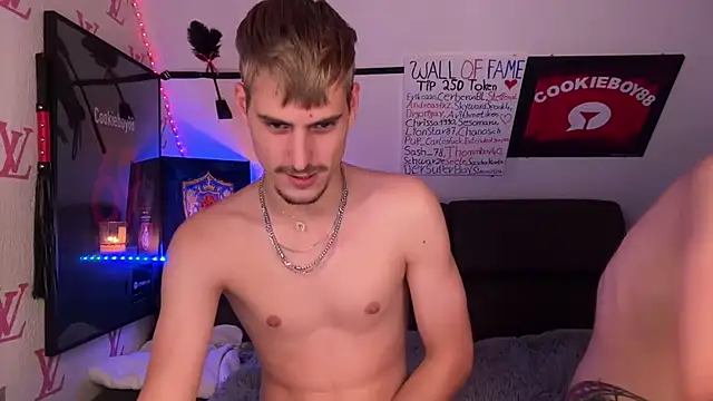 Cookieboy88 live sex cam