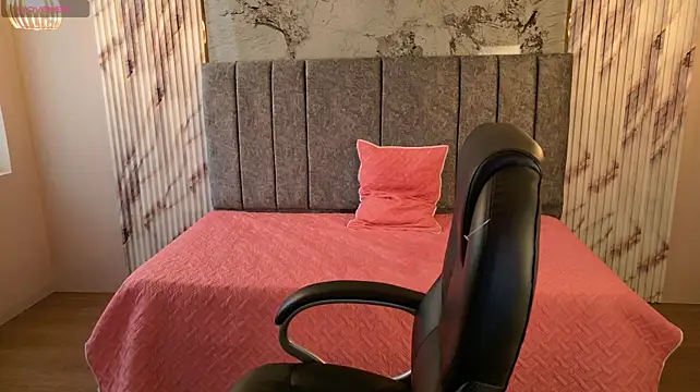 nikkydoll live sex cam