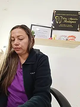 _Dentist-Madisson_04 live cam on StripChat