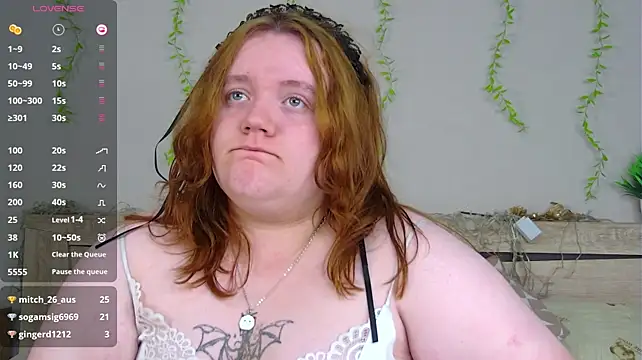 Angela_Cole live cam on StripChat