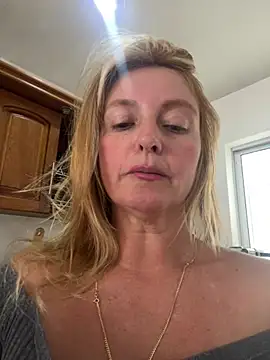 moniquerainx live cam on StripChat