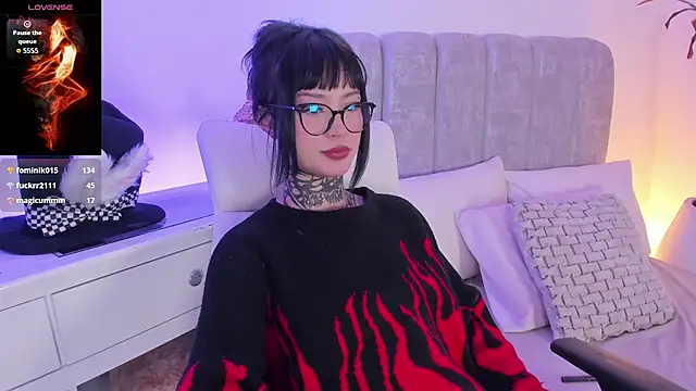 doll__bella live cam on StripChat