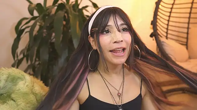 AliiceWonderland_ live sex cam