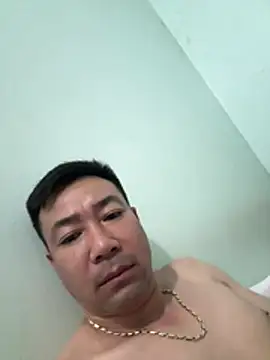 quachnhu1984 live sex cam