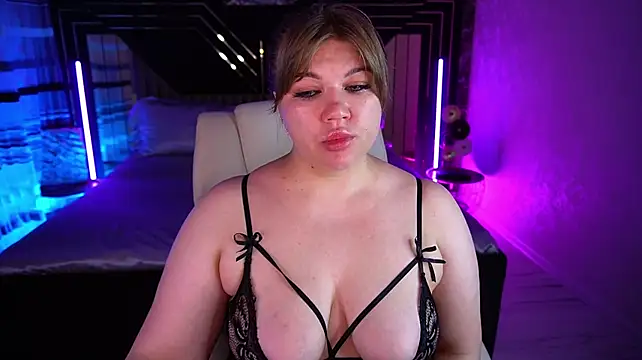 GabbieJay live cam on StripChat