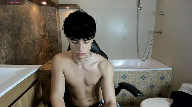 Nathan_Owen live sex cam