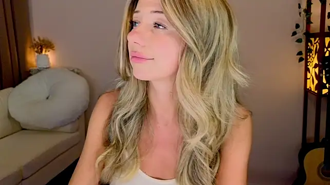 Lenamuti25 live sex cam