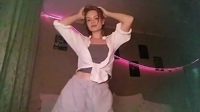 ShaunteBannett live cam on StripChat