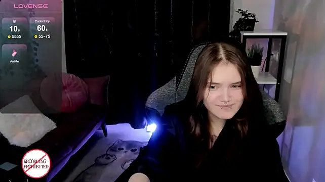 Dilara_xBaby live cam on StripChat