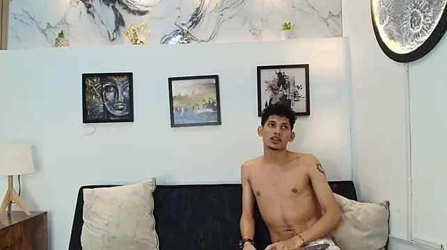 GOLD_BUDDY1 live cam on StripChat