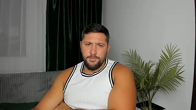 Gold_Alpha_Boy live cam on StripChat