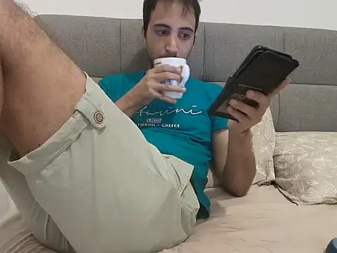 NakedSlave26 live cam on StripChat