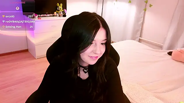 Azaliya_Haze live cam on StripChat
