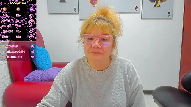Salomeediaz_ live cam on StripChat