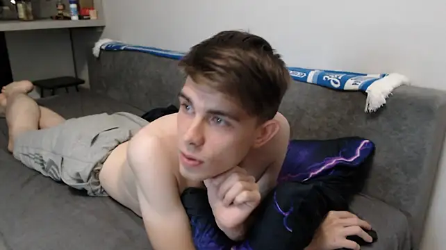 Student_Oliver live sex cam