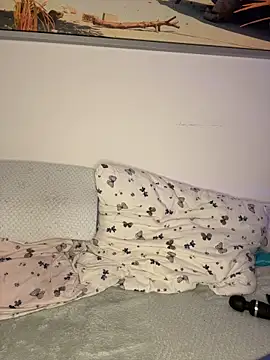 Veliora live sex cam