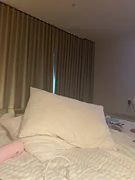 Beginningofbliss live cam on StripChat