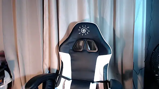 Fatal_Femme live sex cam