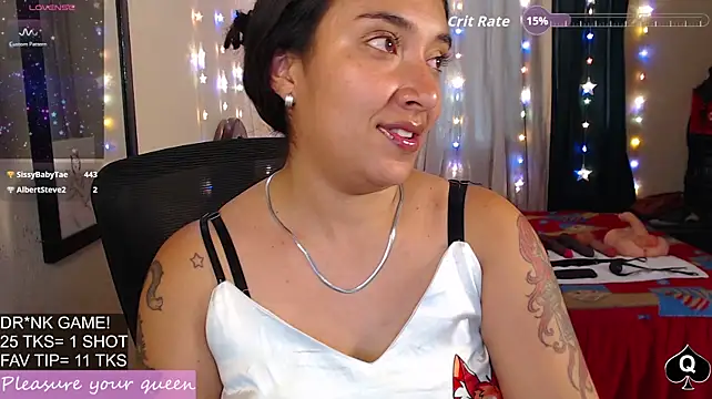 Robin_H00t_2 live cam on StripChat