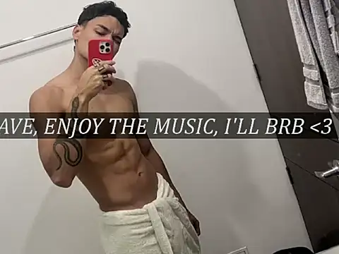 Gymbro42 live cam on StripChat