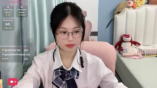 Luna-666 live sex cam