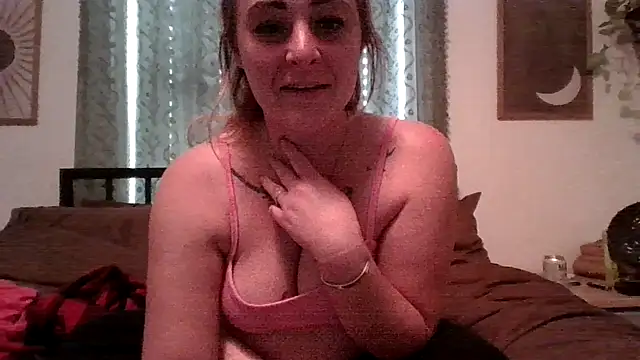 finevine live cam on StripChat