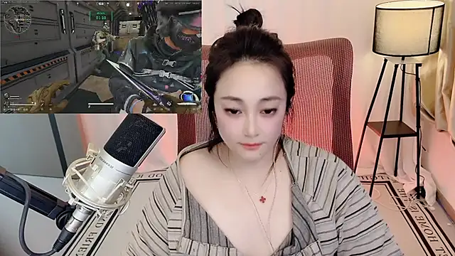 Daisy-77 live cam on StripChat
