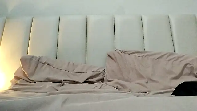 isabelly08ty live sex cam