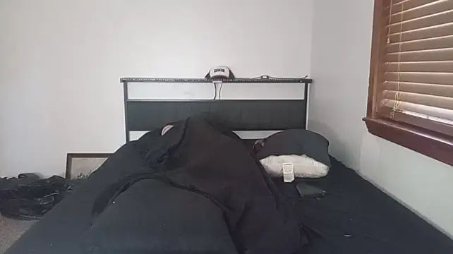 Opondestre00420 live sex cam