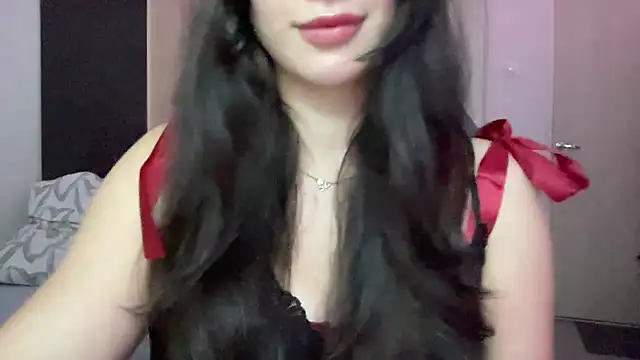 Toviraa live cam on StripChat