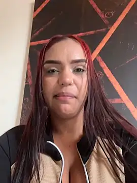 Sara-77 live sex cam
