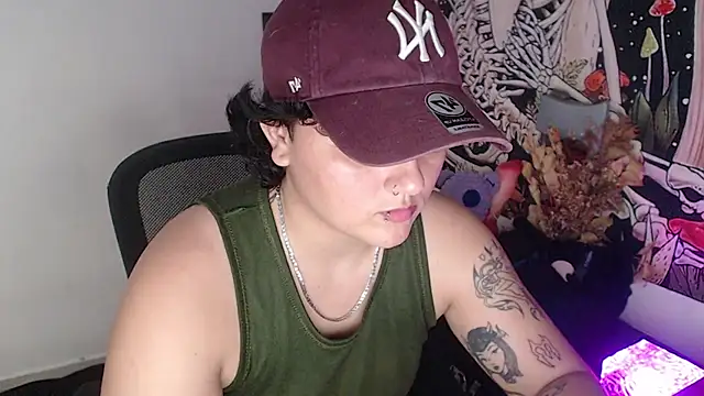 isabeautyx19 live cam on StripChat