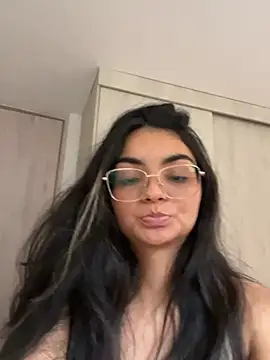 Cat2525 live sex cam