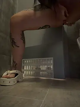 TattooGirlAlia live cam on StripChat