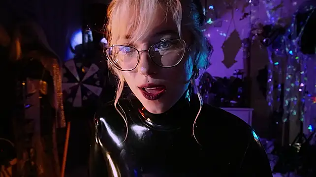 Scarlett_Wanner live cam on StripChat