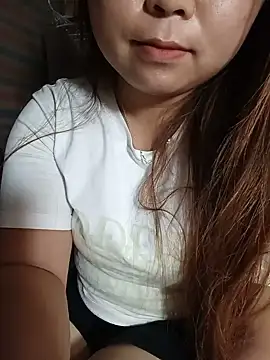Lavy-bivi live cam on StripChat