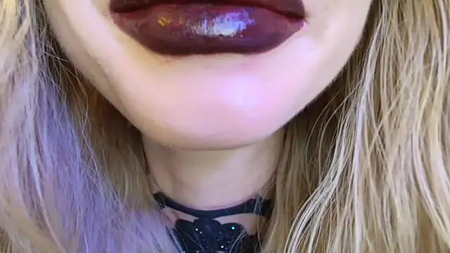 Velvet_kissx live sex cam