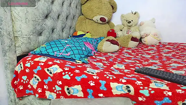 Kathiasaints live cam on StripChat