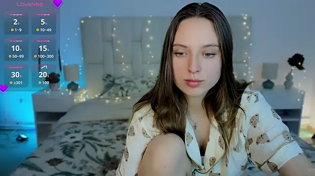 Cornelia_kitty live cam on StripChat
