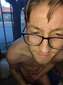 Skinnyboy_hot live cam on StripChat