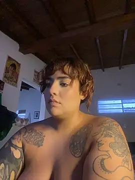 name_less_lulu live cam on StripChat