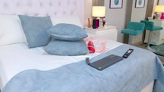 CaitlynMiller live sex cam