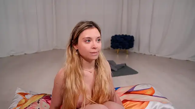 KittyCaitlin live sex cam